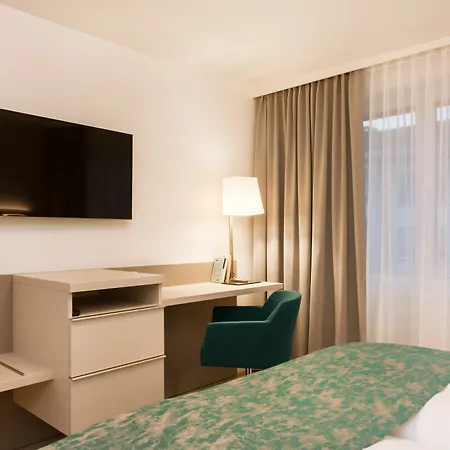 Aparthotel - Lindenstrasse 3*