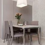 - Lindenstrasse