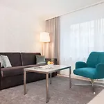 - Lindenstrasse 4* Zürich