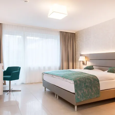 - Lindenstrasse Apartmanhotel