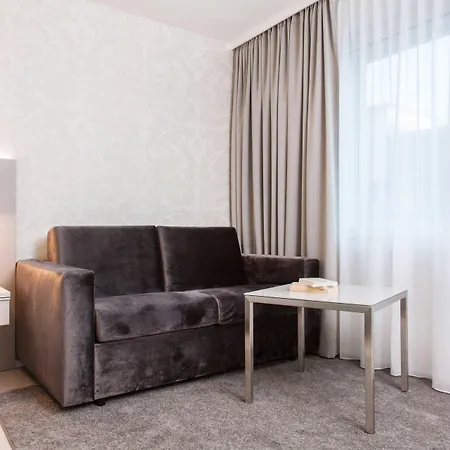 - Lindenstrasse Aparthotel 4*