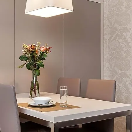 - Lindenstrasse Apartmanhotel