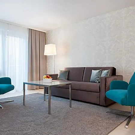 - Lindenstrasse 4*