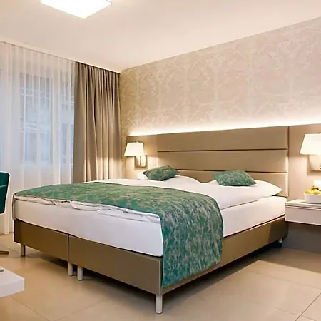 Aparthotel - Lindenstrasse 4*