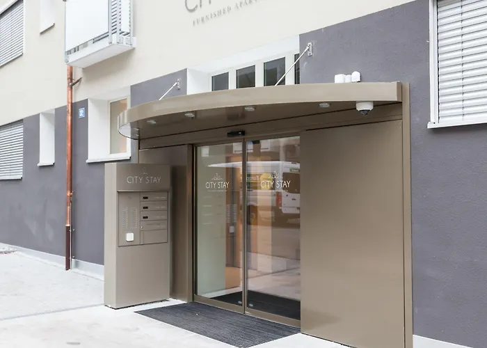 - Lindenstrasse Apartahotel 4*