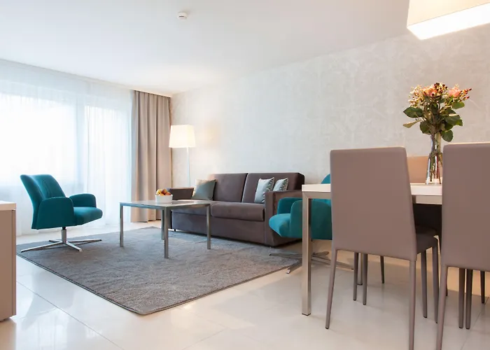 Aparthotel - Lindenstrasse 4*