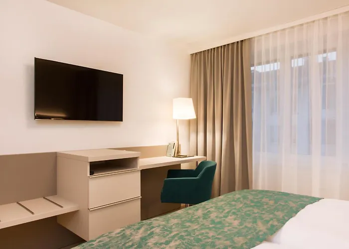 Aparthotel - Lindenstrasse 4*